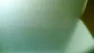 உந்தப்பட்ட கருங்காலி கழுதையில் சீன வீட்டில் ஆபாச பொன்னிறத்தை ஊடுருவுகிறது