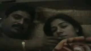 ராக்-ஹார்ட் மன்மீட் xnxx வீட்டில் குளியலறையில் இளைஞனைப் புணர்ந்தார்
