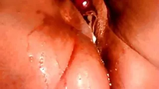 பச்சை குத்திய ஒரு பெண்ணை சந்தித்த பிறகு கிராமத்தில் ஜோடி செக்ஸ்